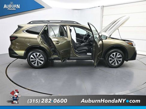 Used 2020 Subaru Outback Premium AWD/4WD image 42