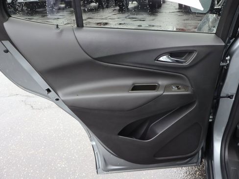 Used 2023 Chevrolet Equinox LT image 26