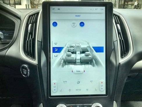 Used 2024 Ford Edge SEL w/ Convenience Package image 18