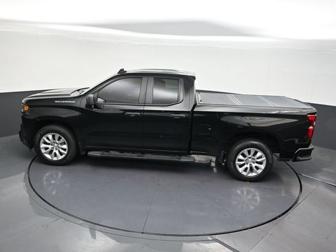 Used 2021 Chevrolet Silverado 1500 Custom RWD image 16