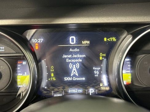 Used 2023 Jeep Wrangler Unlimited w/ Cold Weather Group image 18