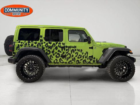 Used 2025 Jeep Wrangler Unlimited Rubicon w/ XTREMEE 35" Tire Package AWD/4WD image 8