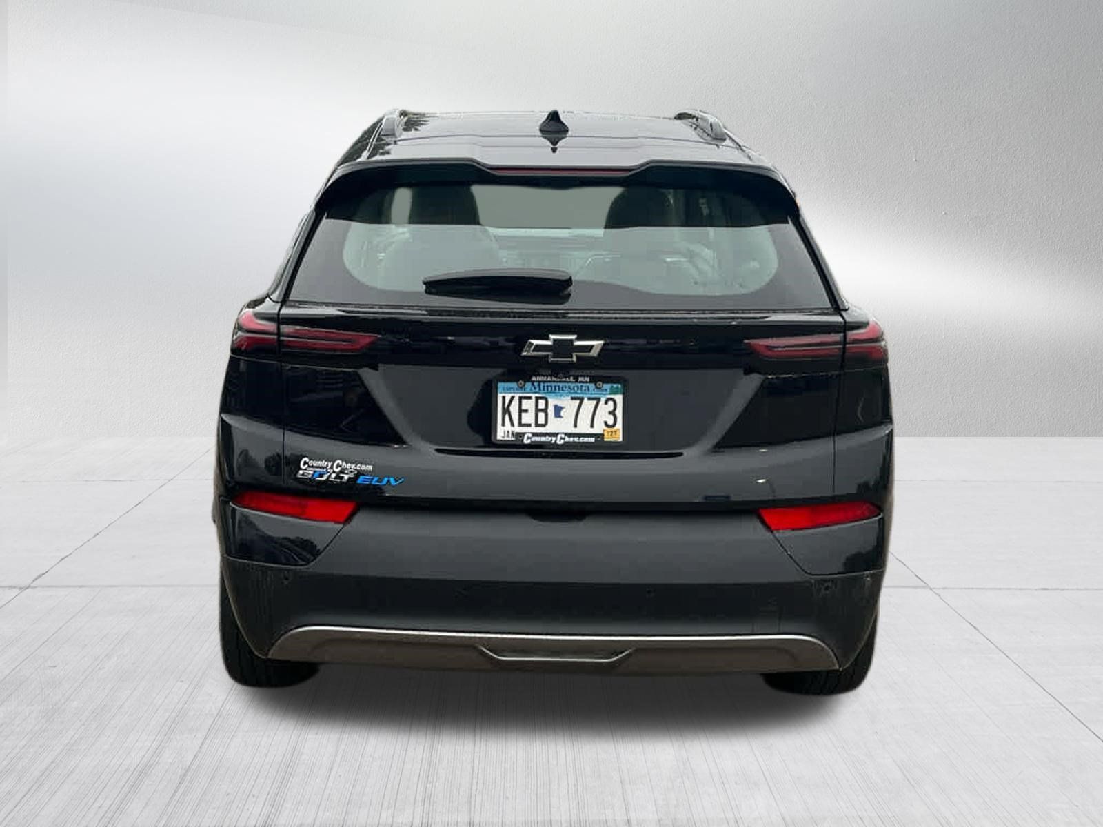 Used 2023 Chevrolet Bolt EUV Premier w/ Sun & Sound Package FWD image 4