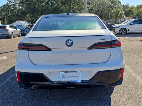 New 2026 BMW i7 eDrive50 w/ M Sport Package image 6