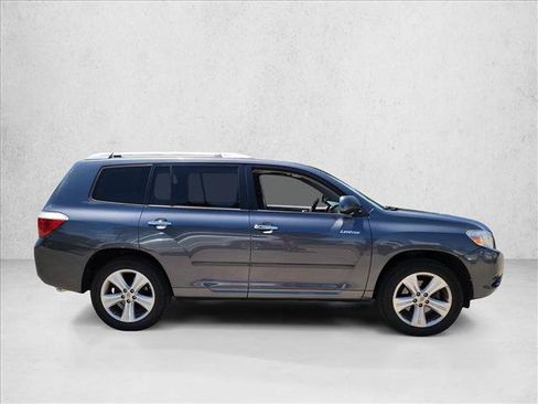 Used 2010 Toyota Highlander Limited FWD image 4
