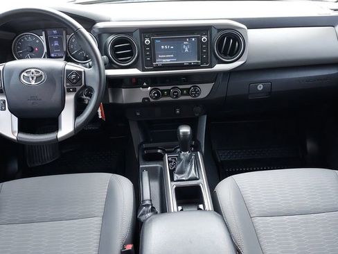 Used 2017 Toyota Tacoma SR5 w/ Tow Package image 22