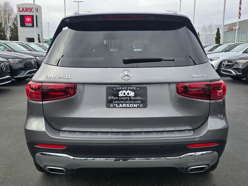 New 2026 Mercedes-Benz GLB 250 4MATIC image 5