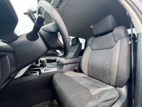 Used 2015 Toyota Tundra SR5 w/ SR5 Upgrade Package image 14