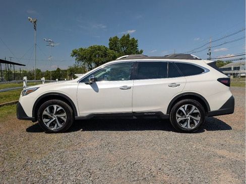 Used 2022 Subaru Outback Touring XT AWD/4WD image 9