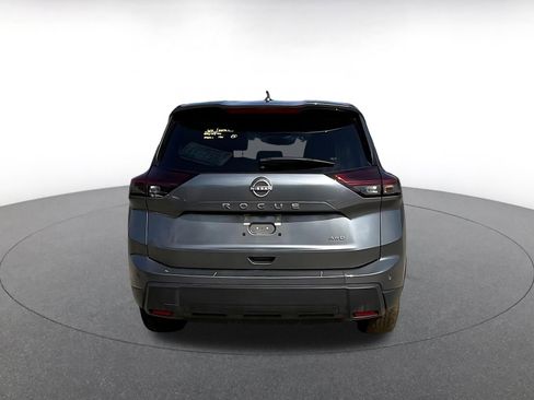Used 2025 Nissan Rogue SV image 14