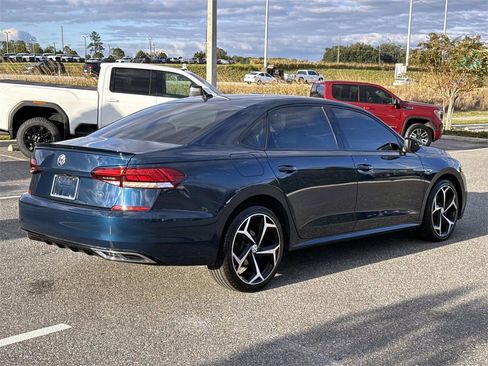 Used 2020 Volkswagen Passat 2.0T R-Line image 4