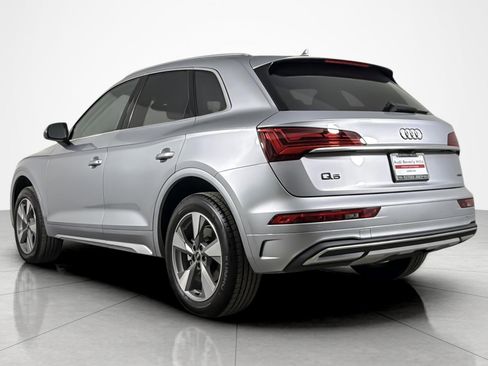Used 2023 Audi Q5 2.0T Premium Plus w/ Premium Plus Package AWD/4WD image 3