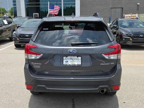 Used 2023 Subaru Forester Limited AWD/4WD image 4