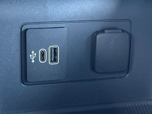 New 2026 Ford Explorer ST-Line w/ ST-Line Street Pack image 11