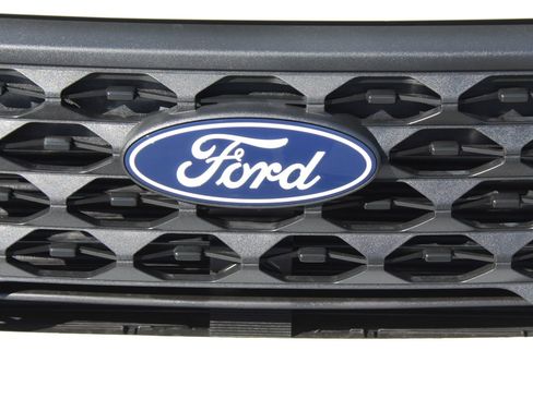 New 2026 Ford Maverick XLT w/ XLT Luxury Package AWD/4WD image 11