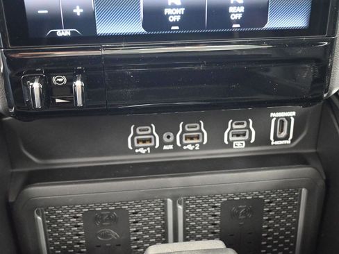 New 2026 RAM 1500 Laramie image 32