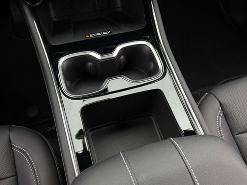 New 2026 Chevrolet Traverse LT w/ Driver Confidence Package image 18