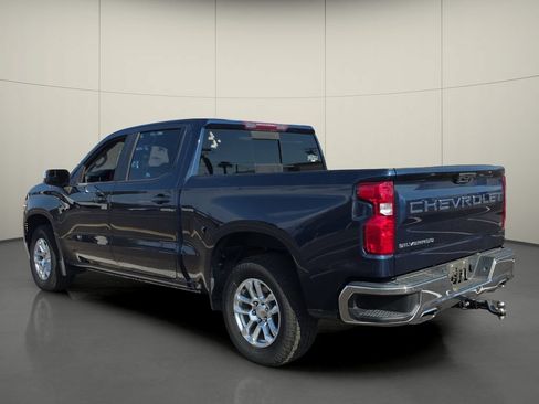 Used 2022 Chevrolet Silverado 1500 LT AWD/4WD image 6