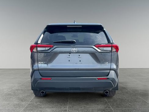 Certified 2023 Toyota RAV4 LE AWD/4WD image 5