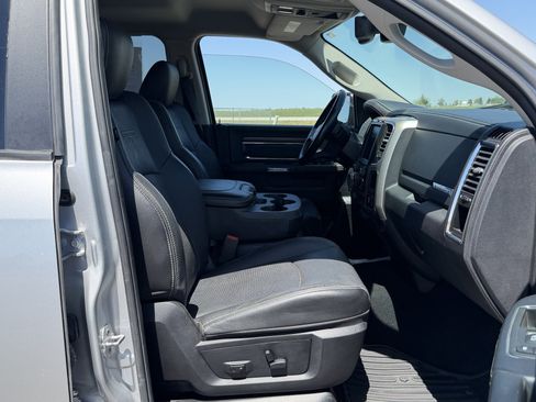 Used 2014 RAM 1500 Laramie RWD image 20