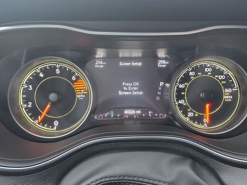 Used 2023 Jeep Cherokee Altitude Lux AWD/4WD image 13