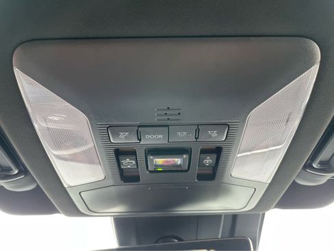 Used 2023 Toyota RAV4 XSE w/ Premium Package image 28