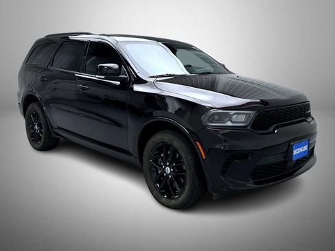 Used 2025 Dodge Durango GT AWD/4WD image 3