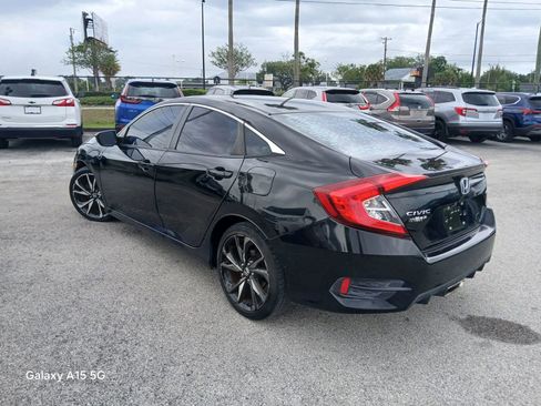 Used 2020 Honda Civic Sport image 2