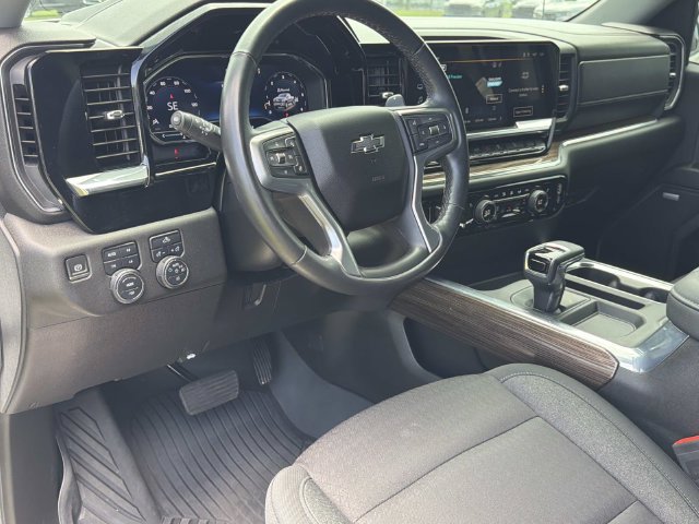 Used 2024 Chevrolet Silverado 1500 RST AWD/4WD image 21
