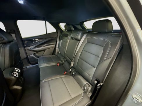Used 2024 Chevrolet Blazer EV LT AWD/4WD image 29