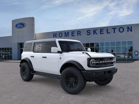 New 2026 Ford Bronco Outer Banks w/ Sasquatch Package AWD/4WD image 7