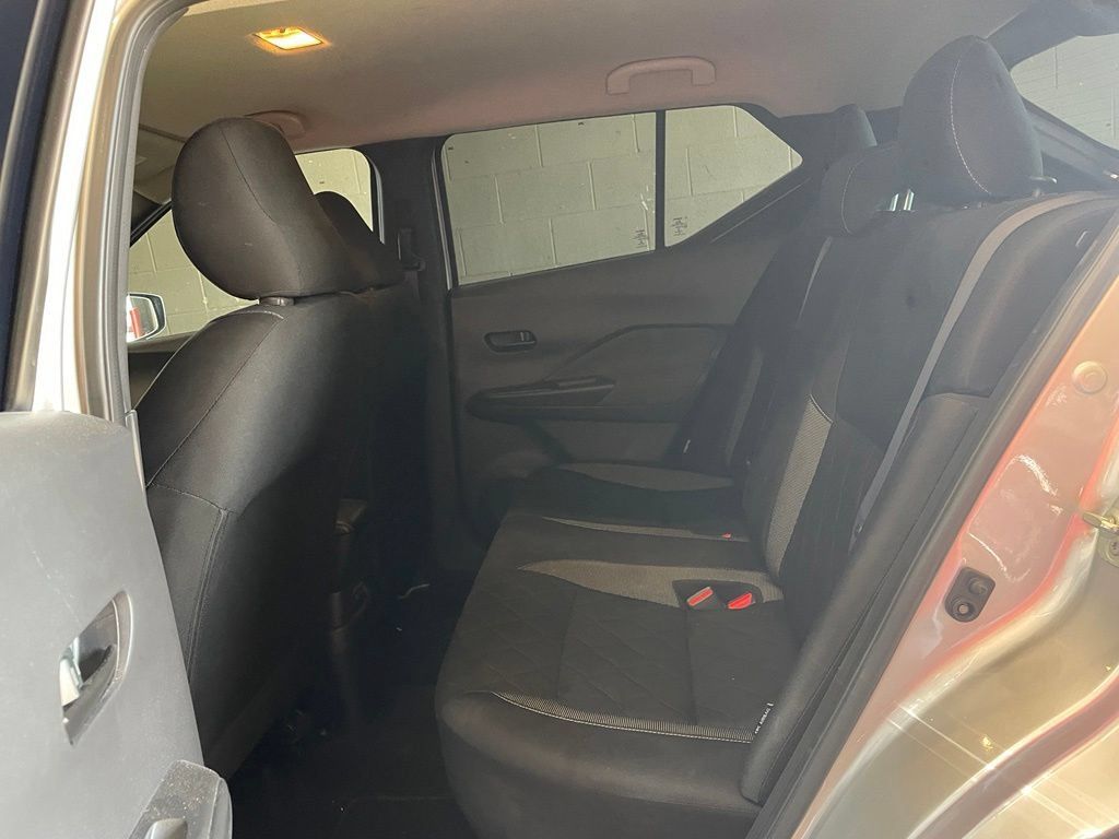 Certified 2020 Nissan Kicks S FWD image 16