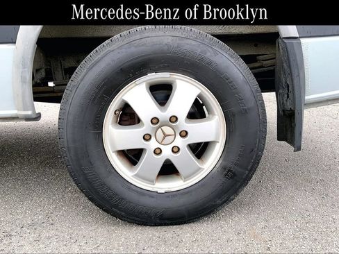 Used 2016 Mercedes-Benz Sprinter 2500 image 10