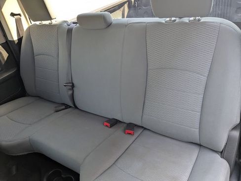 Used 2015 RAM 1500 Express image 23