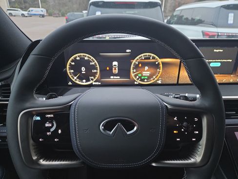 Used 2026 INFINITI QX80 4WD image 10