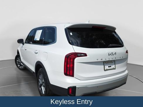 Used 2024 Kia Telluride LX FWD image 6