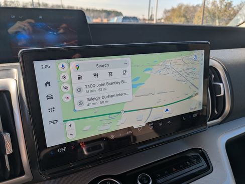 Certified 2025 Ford Expedition Active image 26