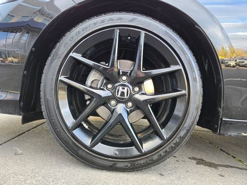 Used 2025 Honda Civic Sport image 10