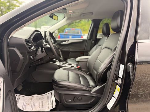 Used 2025 Ford Escape Platinum AWD/4WD image 11