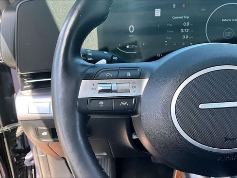 Used 2024 Hyundai Kona Limited FWD image 21