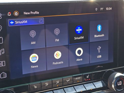 Used 2023 Chevrolet Colorado LT w/ LT Convenience Package III RWD image 7