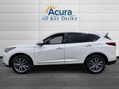 Used 2023 Acura RDX AWD w/ Technology Package image 4