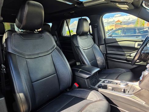 Used 2020 Ford Explorer ST w/ ST Street Pack image 19