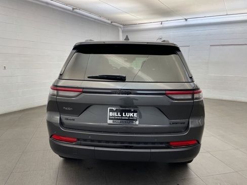 New 2025 Jeep Grand Cherokee Limited w/ Black Appearance Package image 4