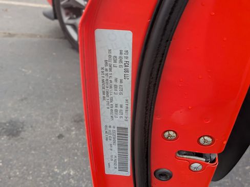 Used 2019 Dodge Challenger R/T image 35