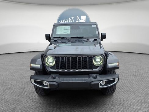 New 2026 Jeep Gladiator Sport image 2