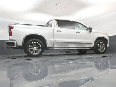 Used 2024 Chevrolet Silverado 1500 High Country w/ Z71 Off-Road Package AWD/4WD image 52