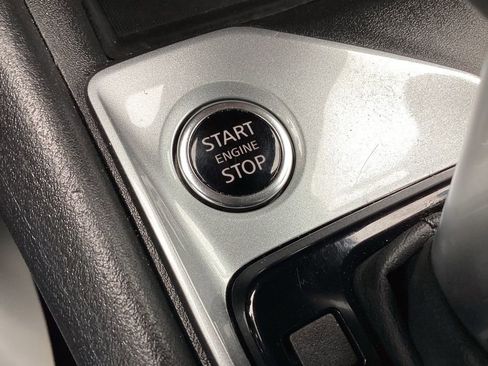 Used 2025 Nissan Altima 2.5 SV FWD image 23