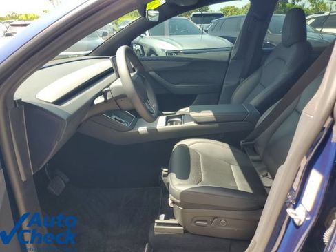 Used 2026 Tesla Model Y 2WD image 18