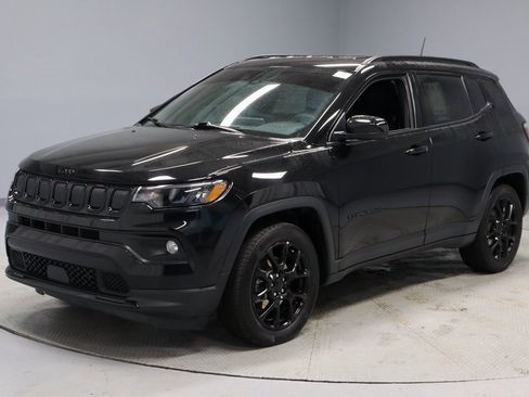 Used 2022 Jeep Compass Altitude image 7